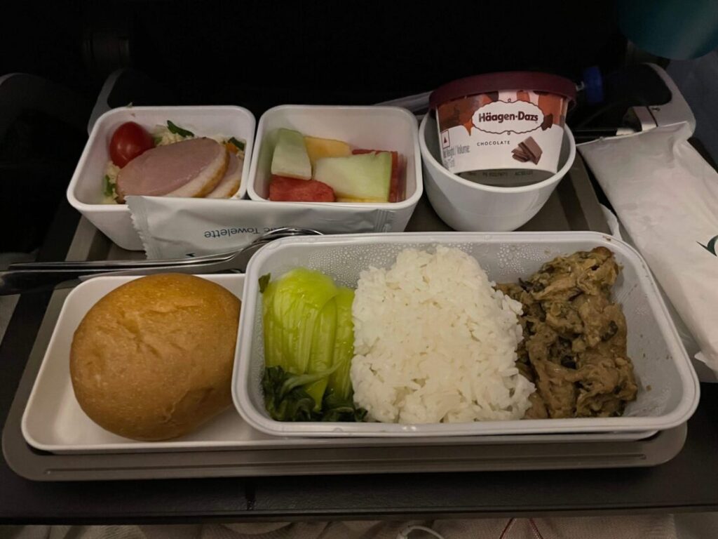 キャセイパシフィック航空の機内食(中国料理)